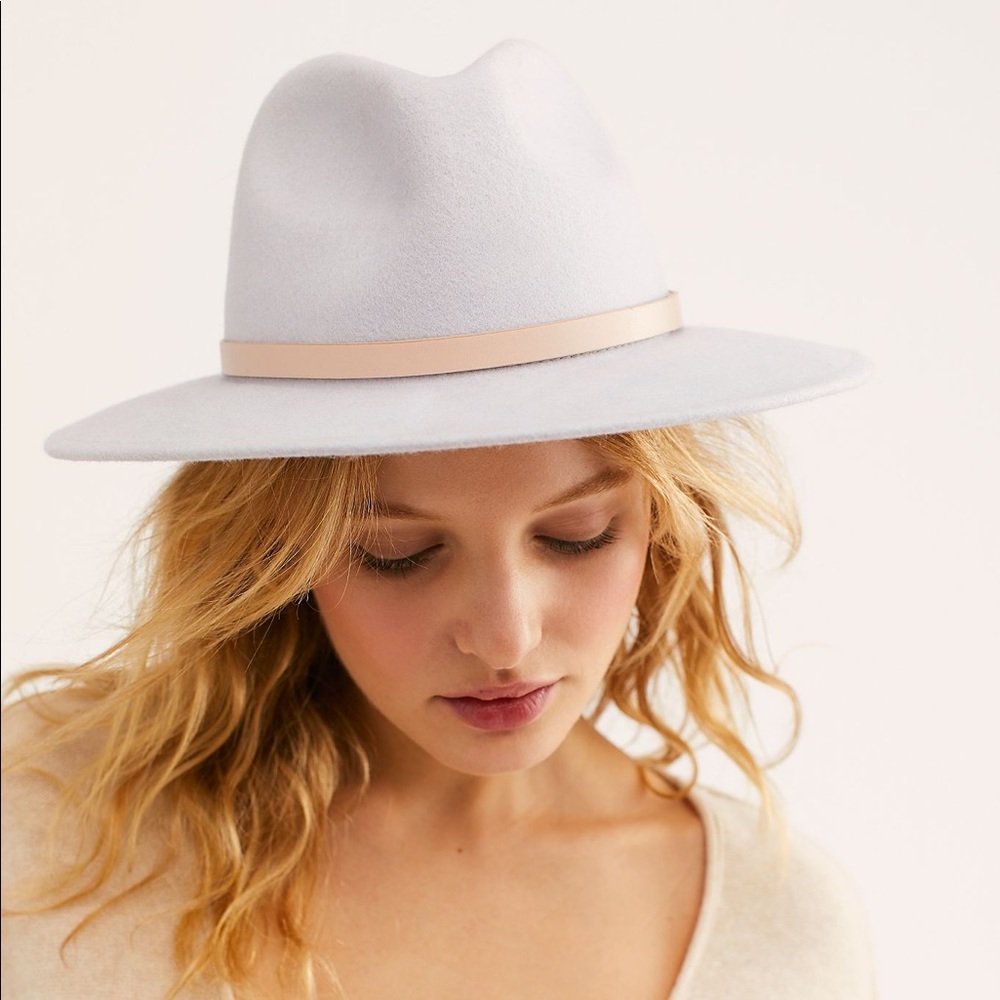 🔺SOLD🔺FREE PEOPLE Wythe Leather Band Felt Hat